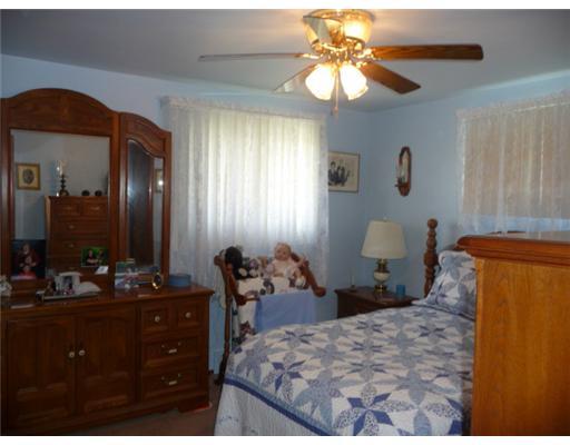 189 William Street McKees Rocks, PA 15136 - Photo 7 of 18 Master Bedroom.