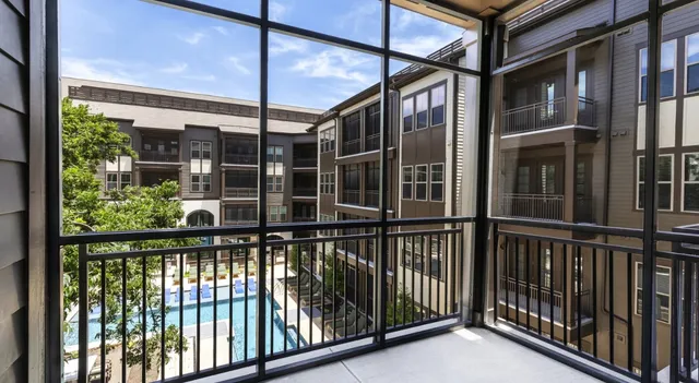 $1,843 | 10520 Lakeline Mall Drive, Unit 234, Austin, TX 78717