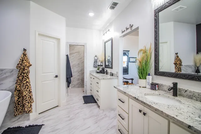 $599,000 | 7113 East F M 1294, Idalou, TX 79329