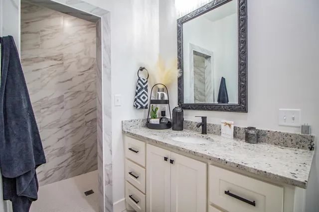 $599,000 | 7113 East F M 1294, Idalou, TX 79329