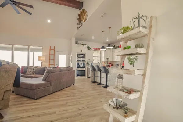 $549,000 | 7113 East F M 1294, Idalou, TX 79329