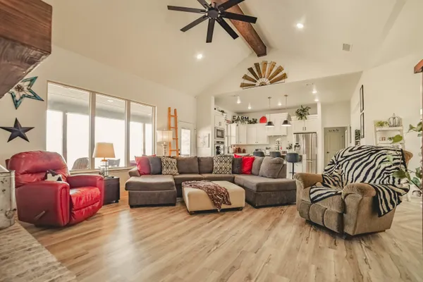 $549,000 | 7113 East F M 1294, Idalou, TX 79329