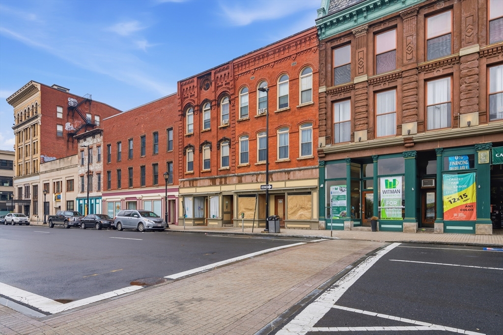 197 High Street, Unit 302 Holyoke, MA 01040 - Photo 12 of 12