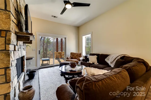 $1,240,000 | 117 Amberleaf Way, Cullowhee, NC 28723