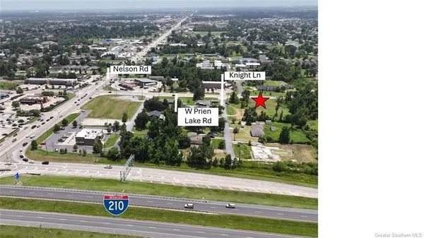 $555,000 | 1902 West Prien Lake Road, Lake Charles, LA 70605