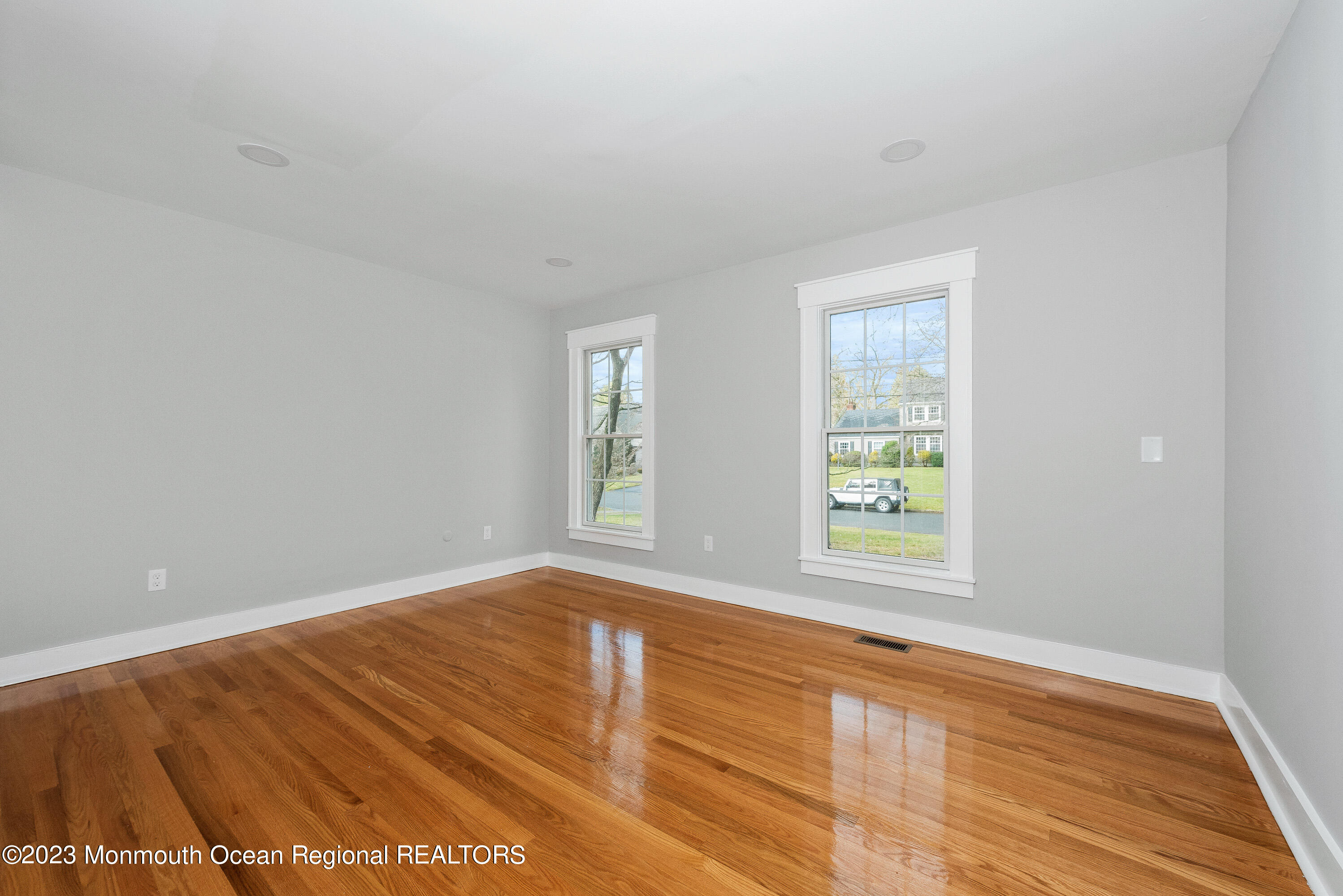 17 Crawford Road Middletown, NJ 07748 - Photo 23 of 48 Downstairs Bedroom Ensuite