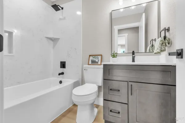 $669,000 | 317 North Alamo Drive, Vacaville, CA 95688
