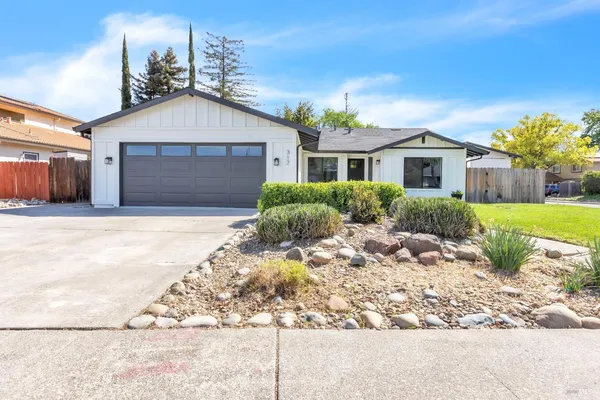 $669,000 | 317 North Alamo Drive, Vacaville, CA 95688