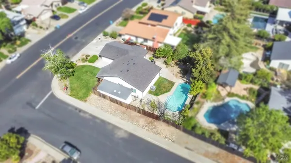 $669,000 | 317 North Alamo Drive, Vacaville, CA 95688