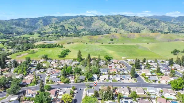 $669,000 | 317 North Alamo Drive, Vacaville, CA 95688