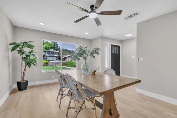$669,000 | 317 North Alamo Drive, Vacaville, CA 95688