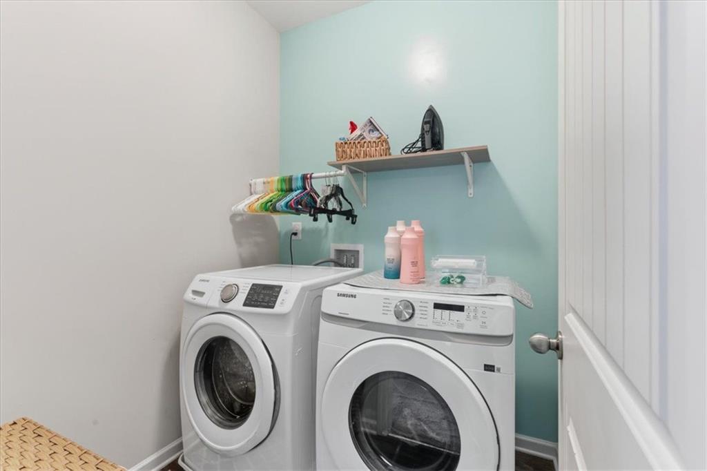 140 Bryon Lane Acworth, GA 30102 - Photo 30 of 39 a utility room with dryer and washer