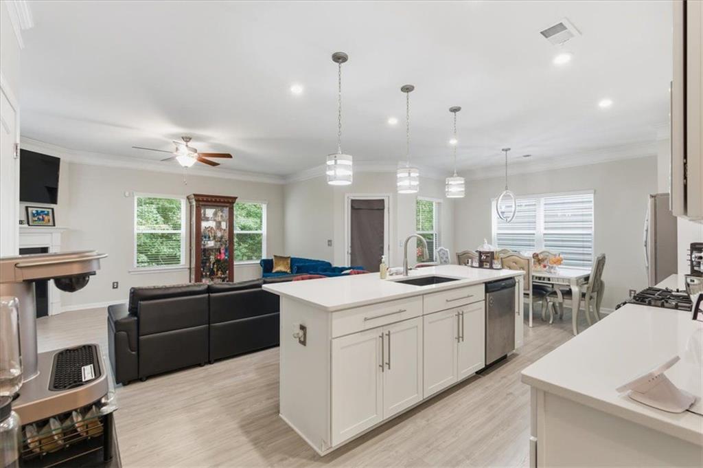 140 Bryon Lane Acworth, GA 30102 - Photo 8 of 39 a kitchen with lots of counter top space