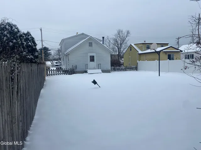 $274,900 | 1126 Vinewood Avenue, Rotterdam, NY 12306