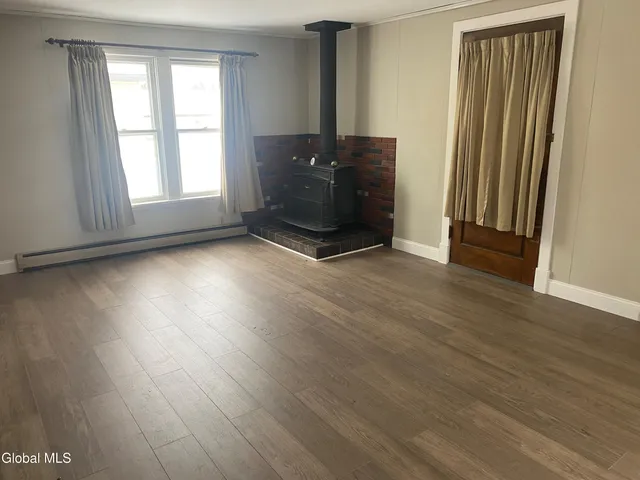 $274,900 | 1126 Vinewood Avenue, Rotterdam, NY 12306