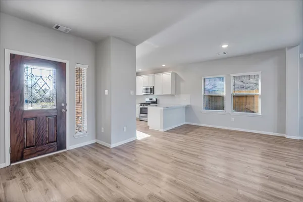 $3,000 | 10610 Scrub Oak Drive, Rosharon, TX 77583