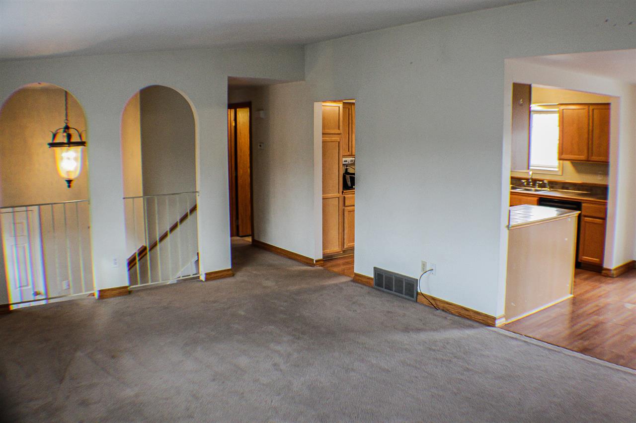 3007 South Bates Road Spokane Valley, WA 99206 - Photo 4 of 19 Gallery Image 4