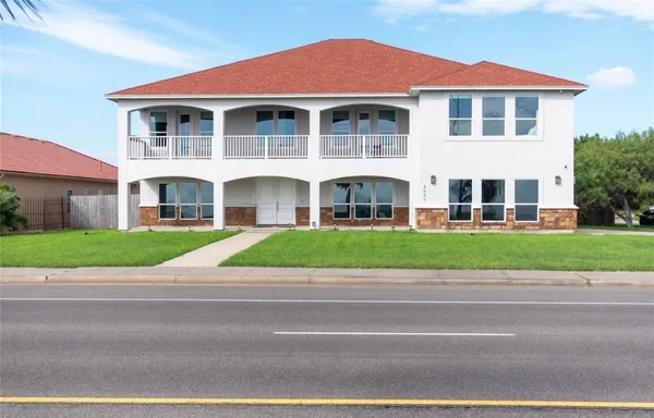 $1,400,000 | 3001 Ocean Drive, Corpus Christi, TX 78404