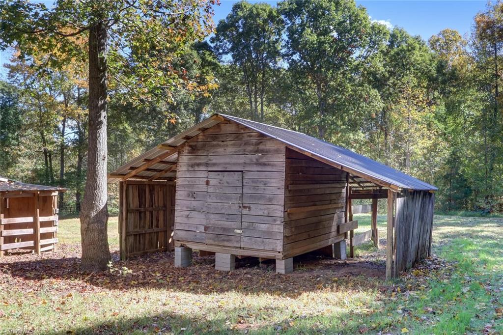 373 County Line Road Reidsville, NC 27320 - Photo 30 of 47 Gallery Image 30