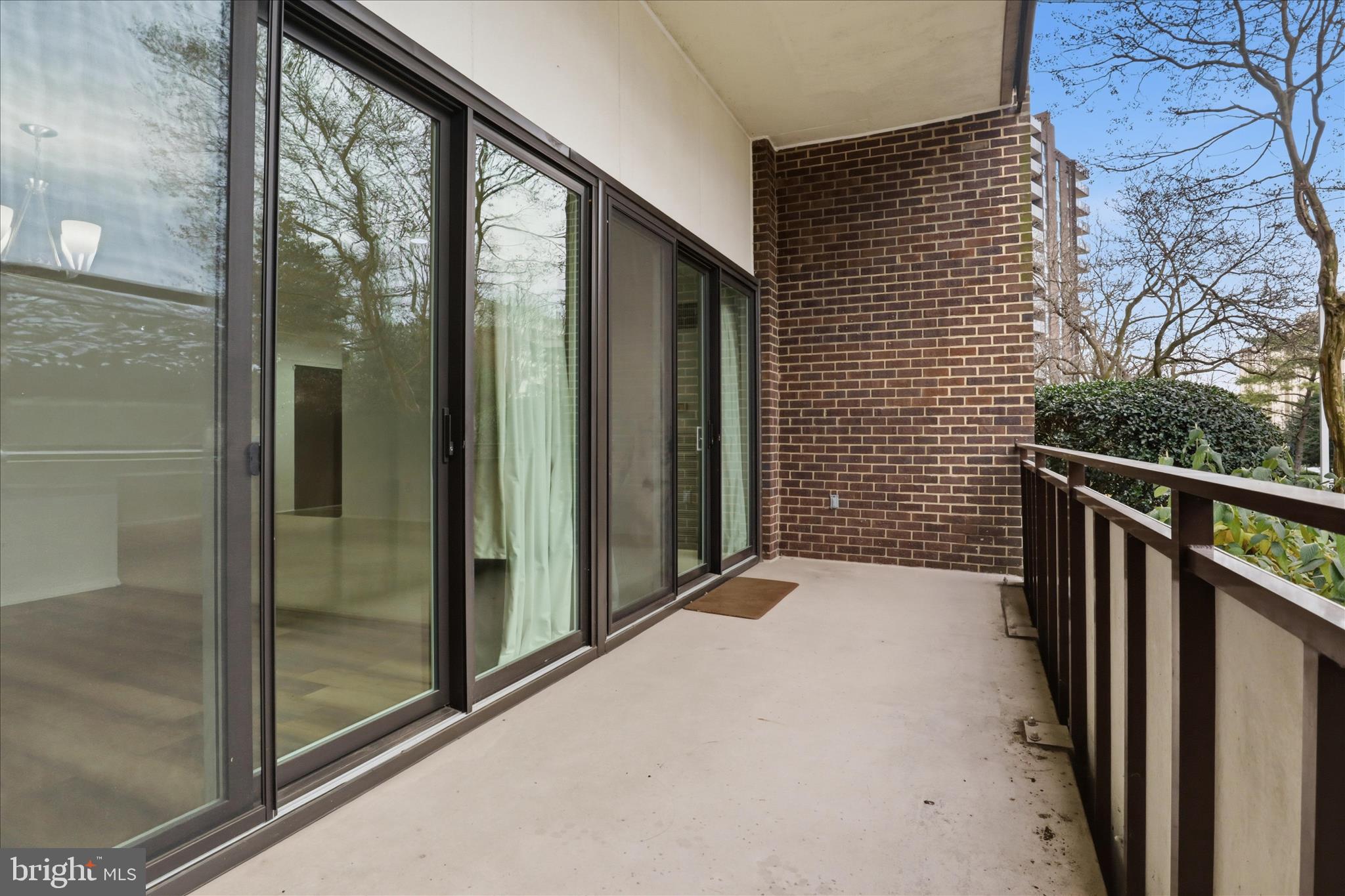 250 South Reynolds Street, Unit 105 Alexandria, VA 22304 - Photo 23 of 39 a view of balcony