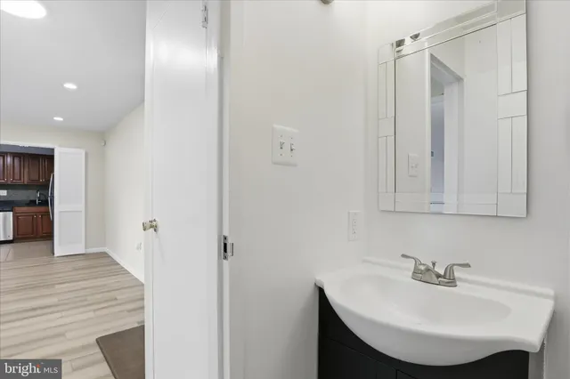 $2,395 | 250 South Reynolds Street, Unit 105, Alexandria, VA 22304