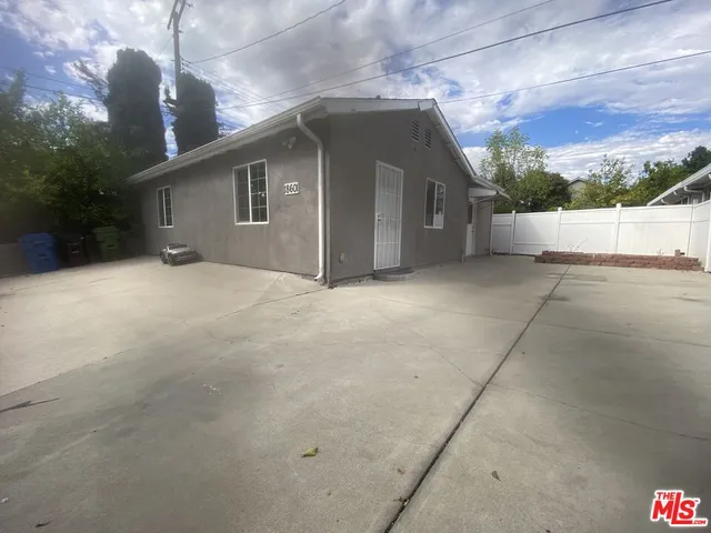 $3,000 | 18601 Hiawatha Street, Porter Ranch, CA 91326