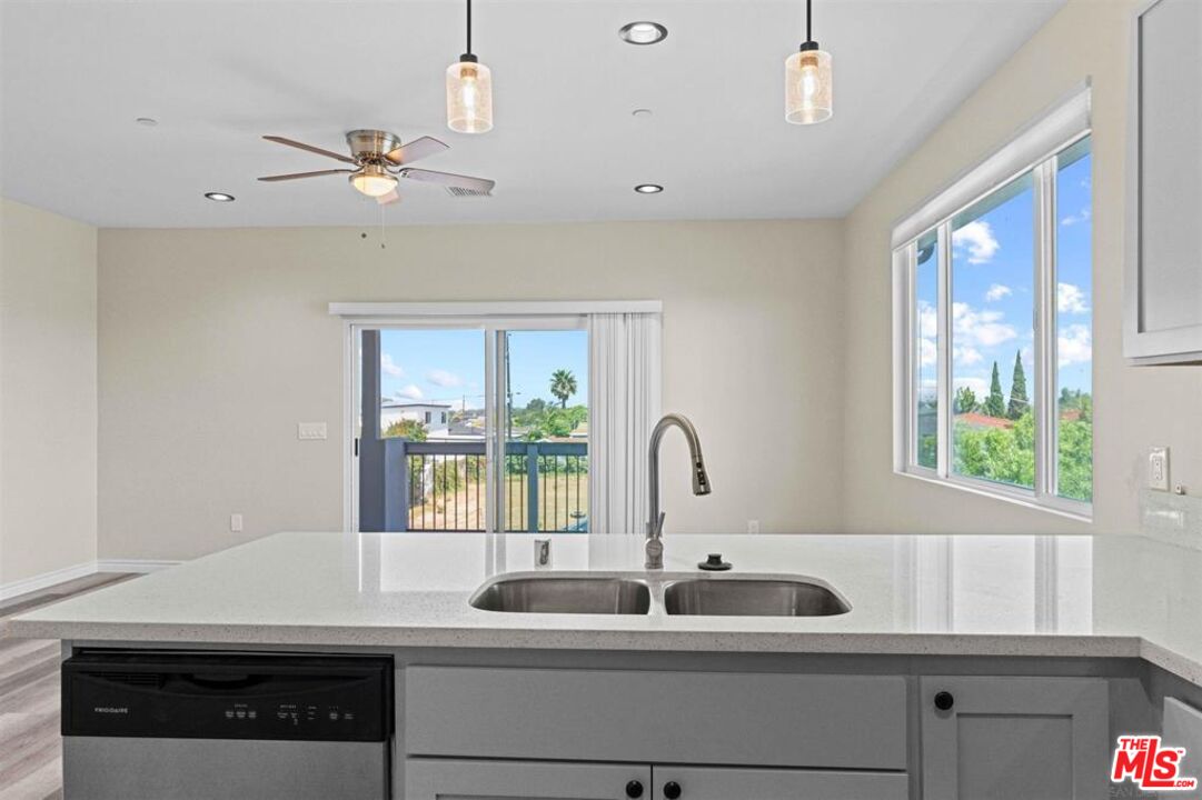 1417 Lemon Street Oceanside, CA 92058 - Photo 10 of 29