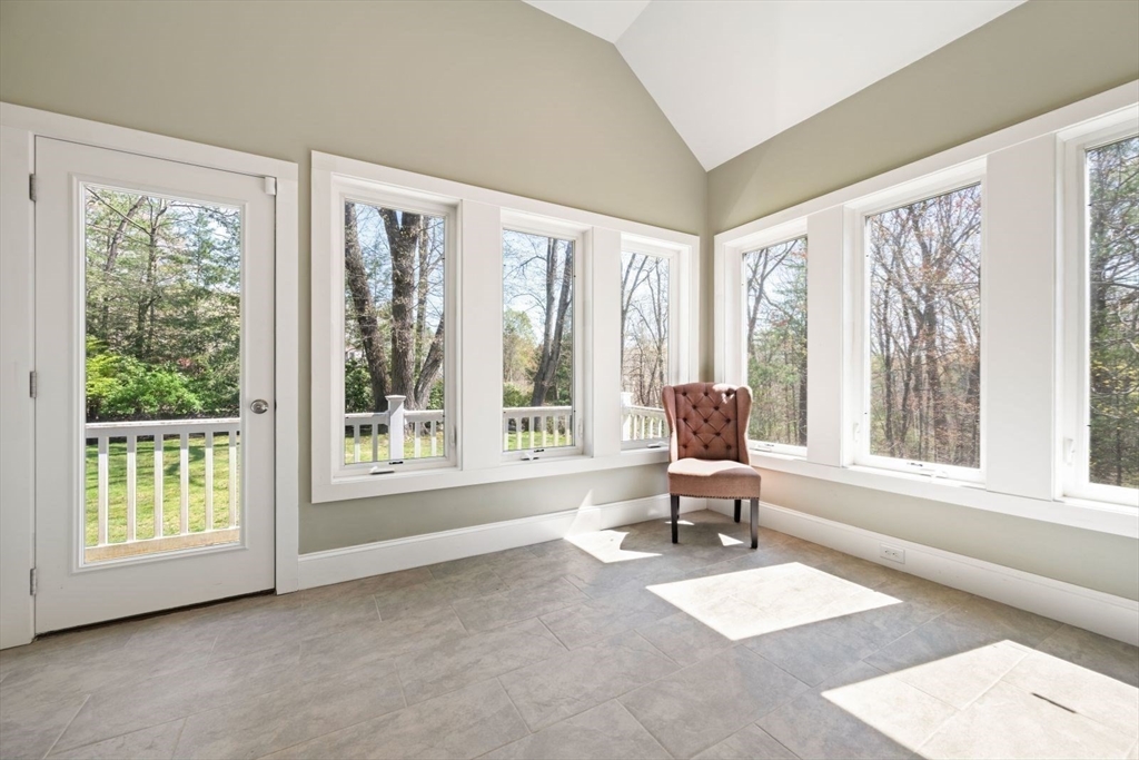 12 Pelham Road Weston, MA 02493 - Photo 32 of 34