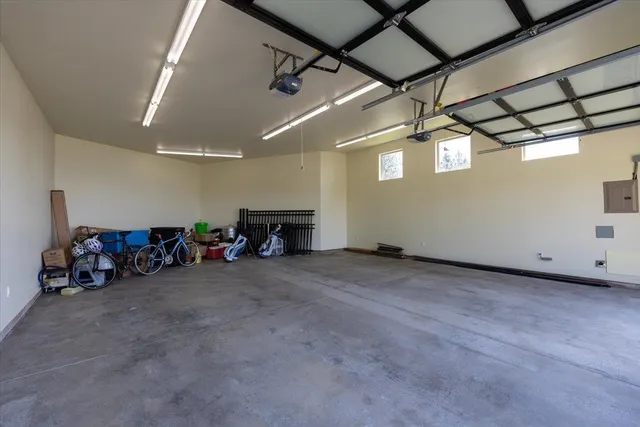 $3,300,000 | 17323 North Lower Greenbluff Road, Colbert, WA 99005