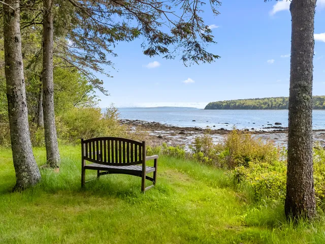 $1,149,000 | 112 Rocky Point Road, Stockton Springs, ME 04981