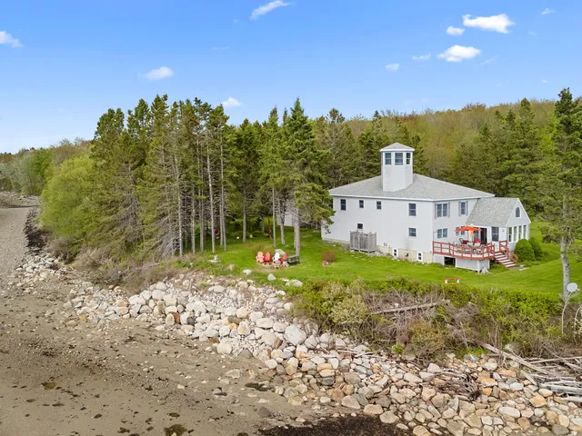 $1,149,000 | 112 Rocky Point Road, Stockton Springs, ME 04981