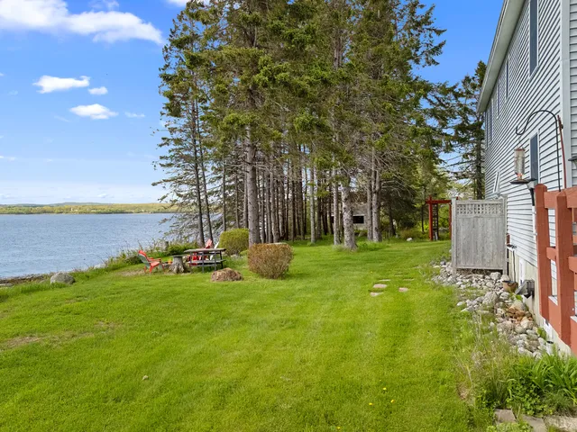 $1,149,000 | 112 Rocky Point Road, Stockton Springs, ME 04981