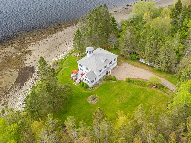 $1,149,000 | 112 Rocky Point Road, Stockton Springs, ME 04981