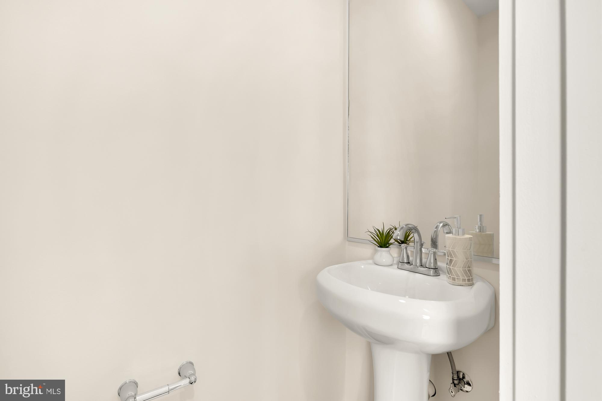 1028 Perry Street Northeast Washington, DC 20017 - Photo 32 of 45