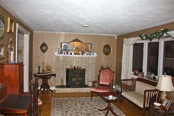 121 Spring Lane Canton, MA 02021 - Photo 8 of 27 Gallery Image 8