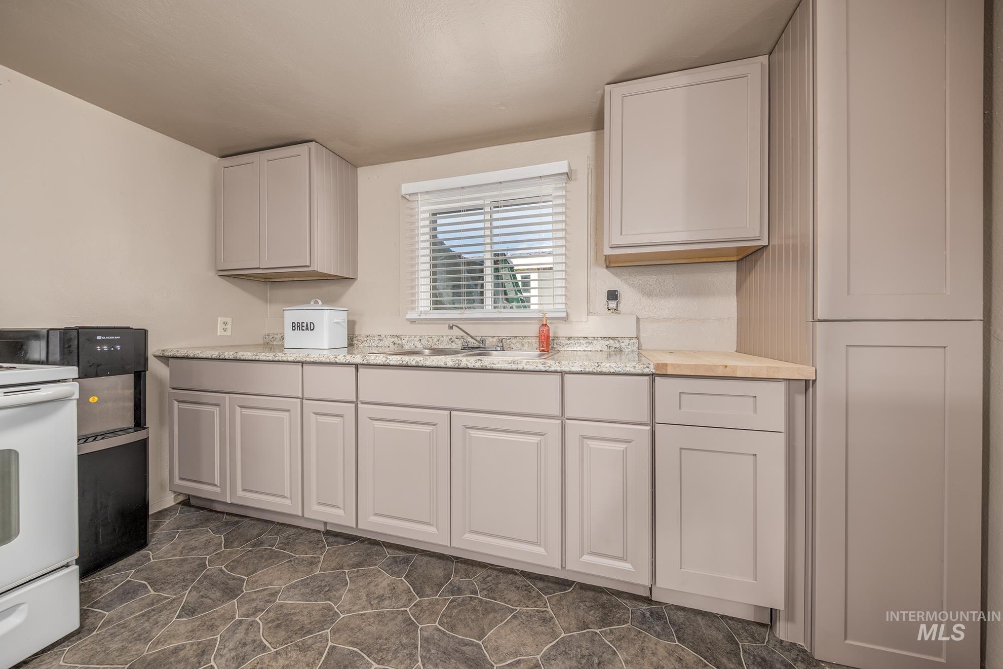 162 Short Street North Vale, OR 97918 - Photo 18 of 27
