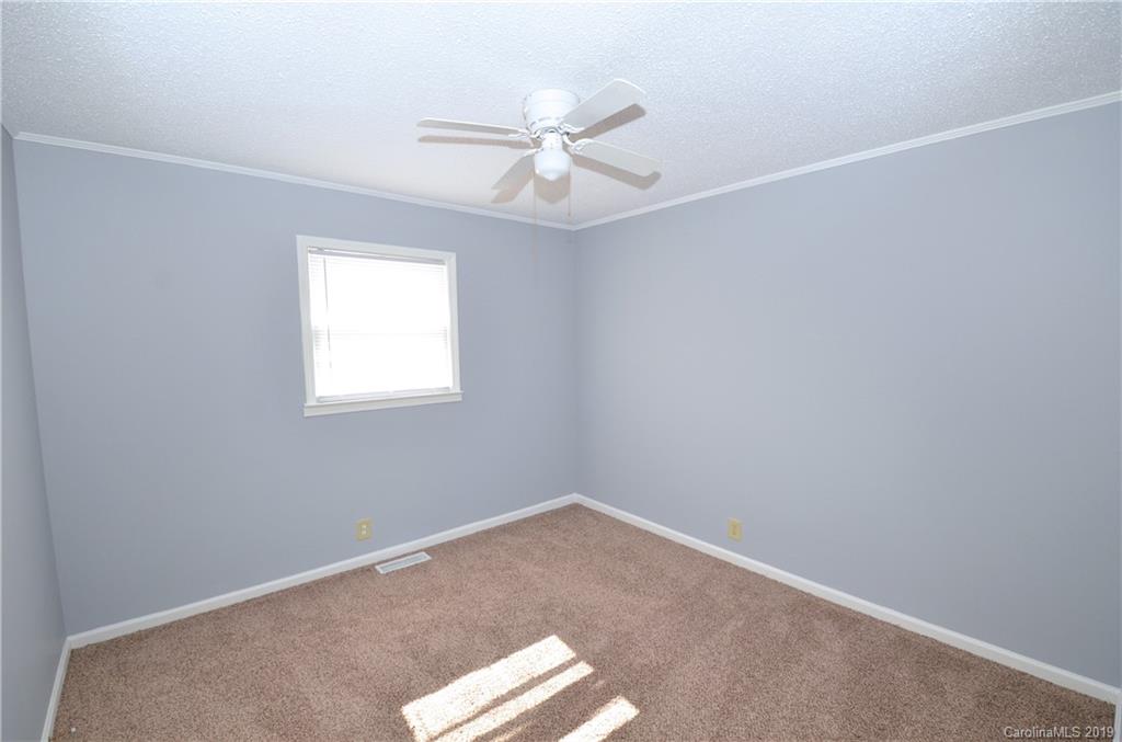 120 Richardson Road Dallas, NC 28034 - Photo 12 of 19 Gallery Image 12
