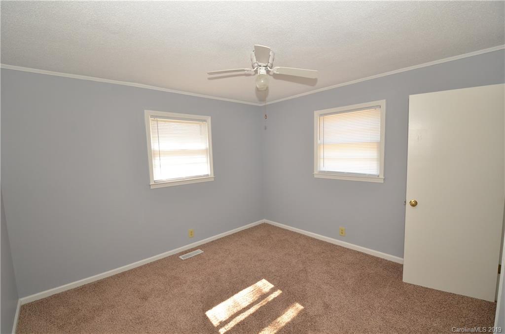 120 Richardson Road Dallas, NC 28034 - Photo 13 of 19 Gallery Image 13