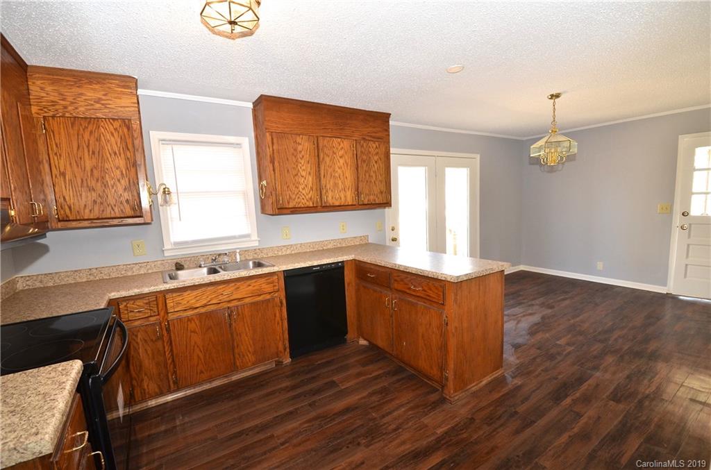 120 Richardson Road Dallas, NC 28034 - Photo 3 of 19 Gallery Image 3