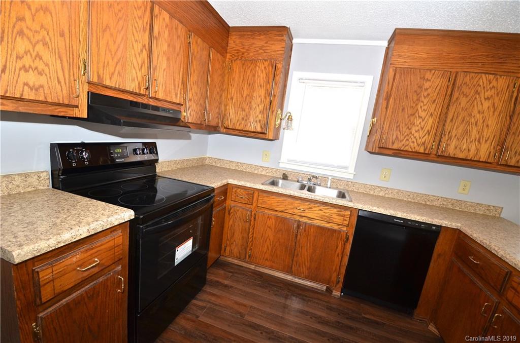 120 Richardson Road Dallas, NC 28034 - Photo 4 of 19 Gallery Image 4