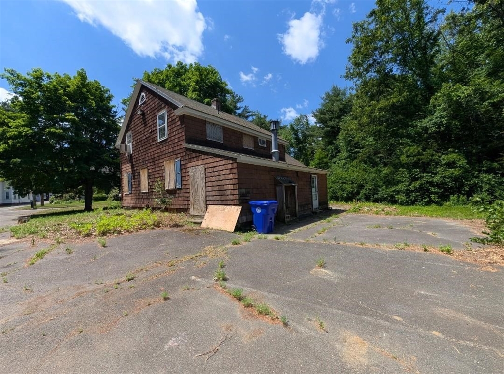 46 Turners Falls Road Greenfield, MA 01301 - Photo 4 of 5