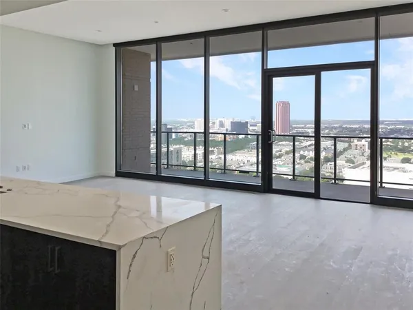 $13,999 | 2120 Olive Street, Unit 3303, Dallas, TX 75201