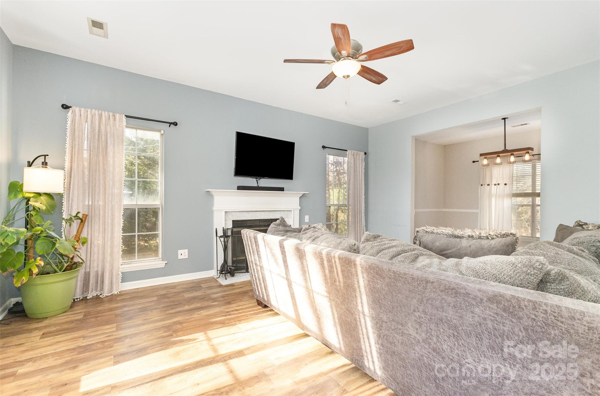 8740 Sam Dee Road Charlotte, NC 28215 - Photo 8 of 27 Gallery Image 8