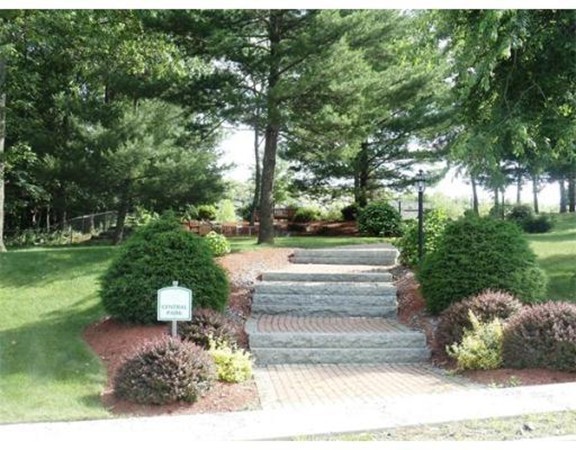 404 Fernwood Lane, Unit 404 Clinton, MA 01510 - Photo 23 of 25