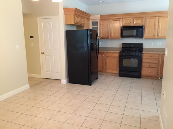 404 Fernwood Lane, Unit 404 Clinton, MA 01510 - Photo 8 of 25