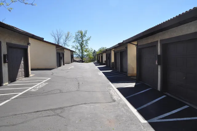 $215,000 | 823 Mission Sierra Court, Redding, CA 96003