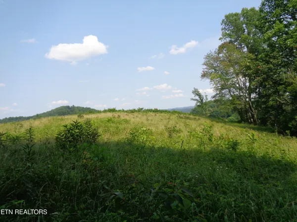 $259,000 | 3877 Highway 66, Sneedville, TN 37869
