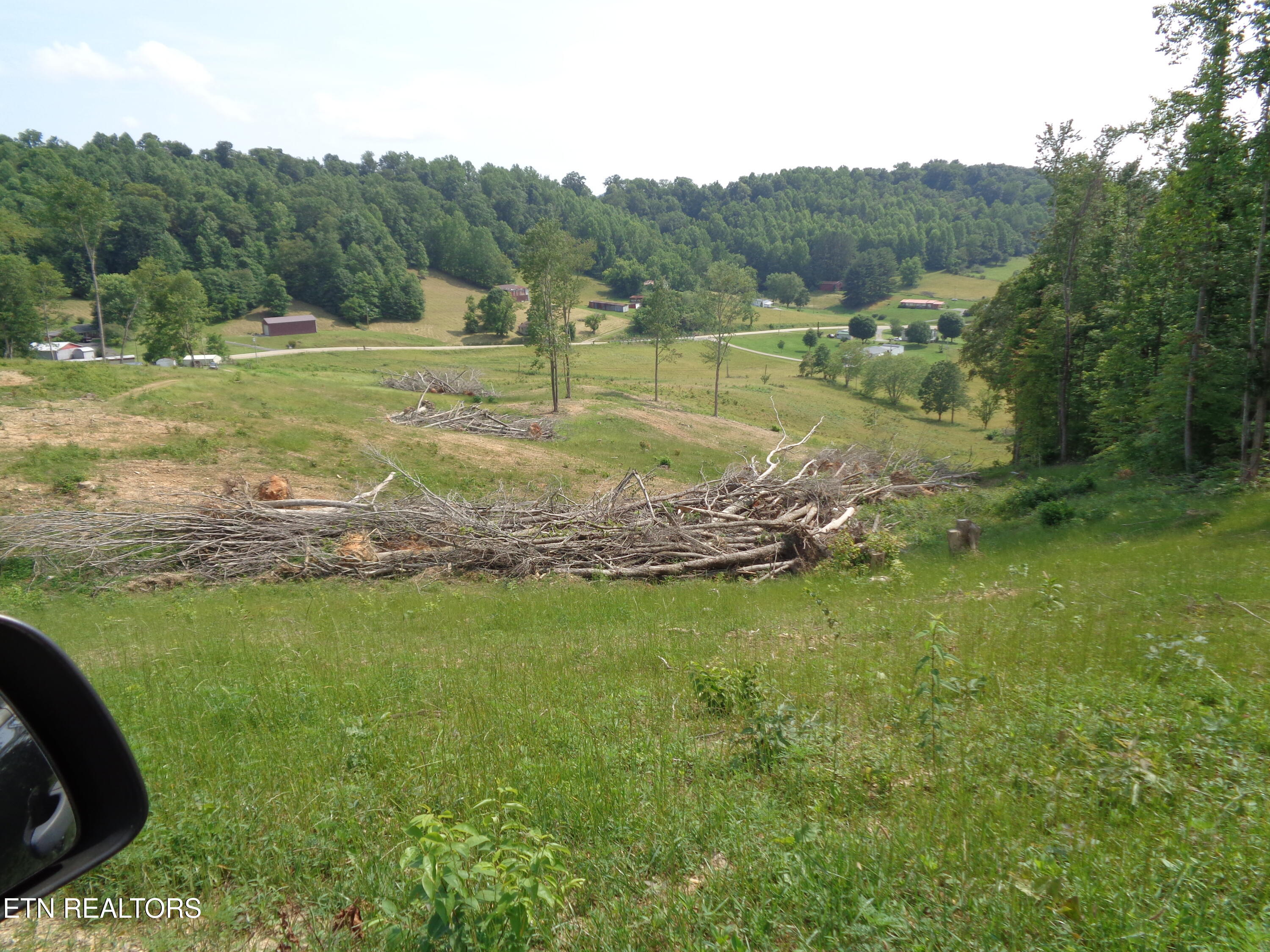 3877 Highway 66 Sneedville, TN 37869 - Photo 8 of 14 DSC00881