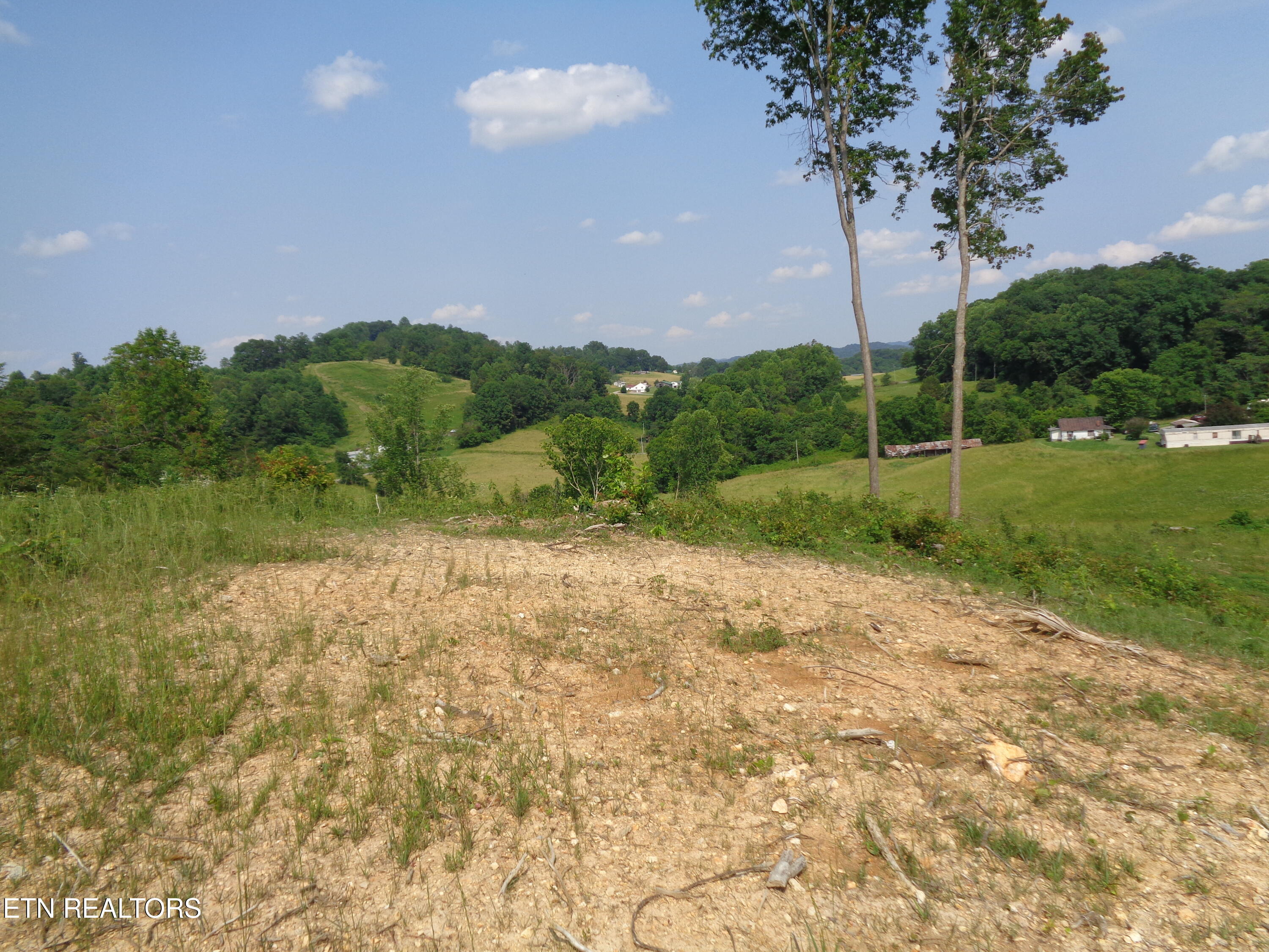 3877 Highway 66 Sneedville, TN 37869 - Photo 9 of 14 DSC00882