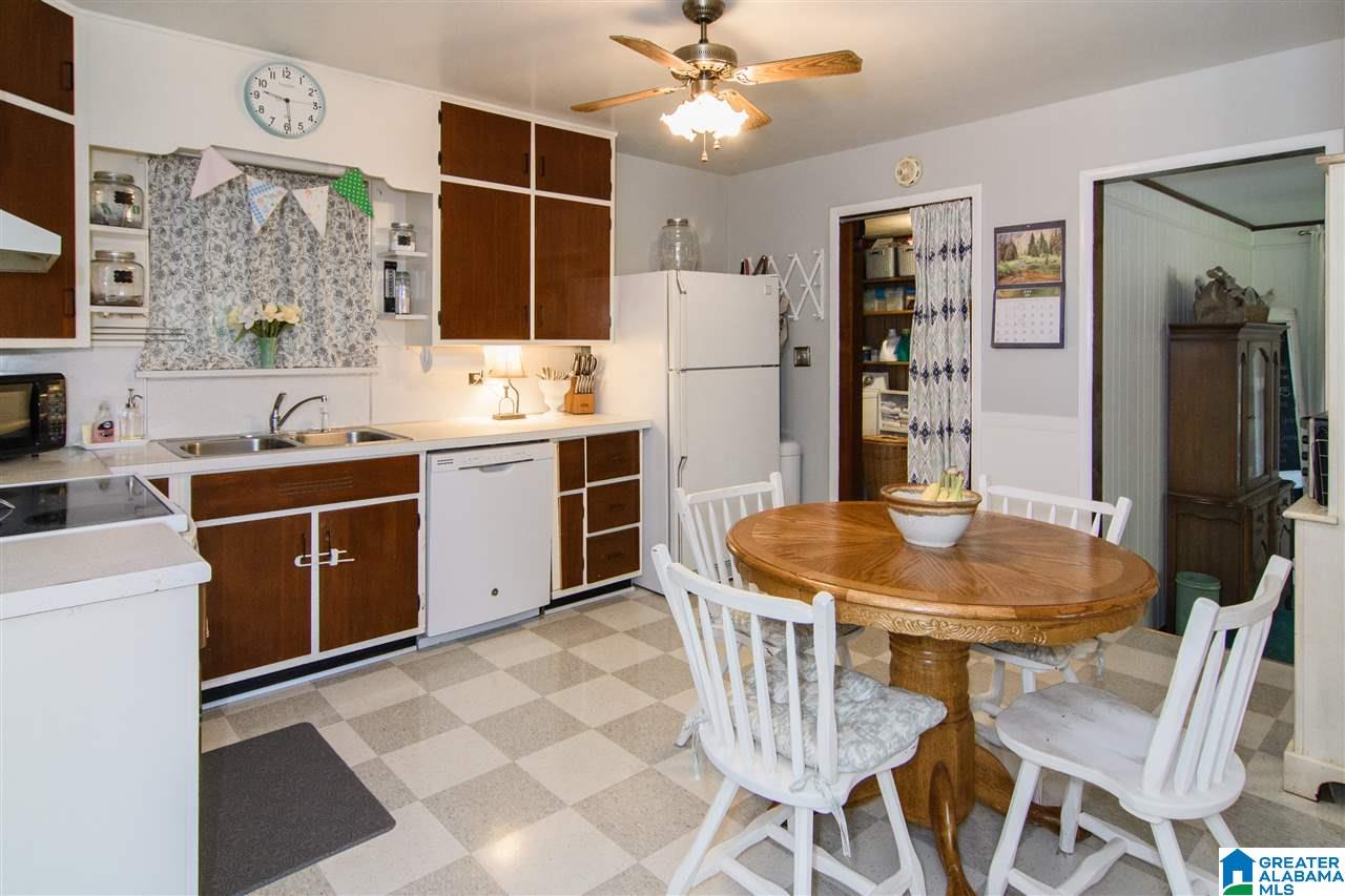 1008 Barnisdale Road Birmingham, AL 35235 - Photo 9 of 36